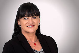 Bettina Schwab-Losbrodt